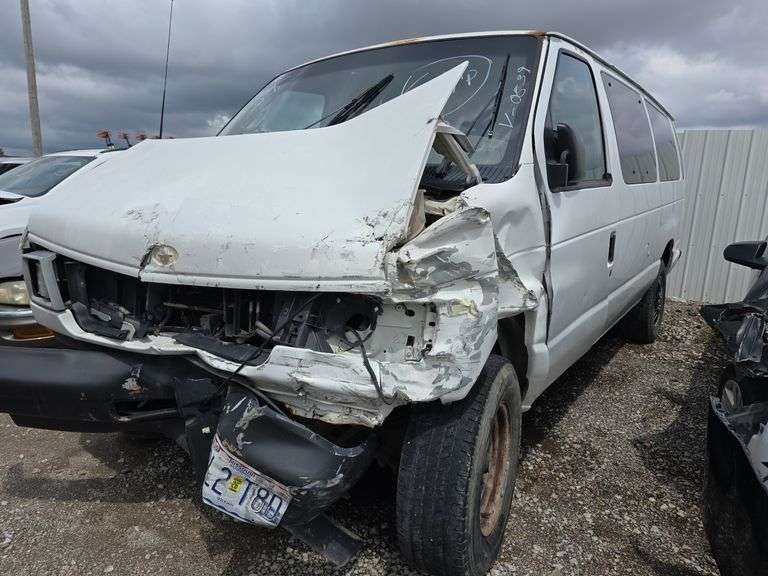 2002  FORD  E-350  1FBSS31L72HB10839