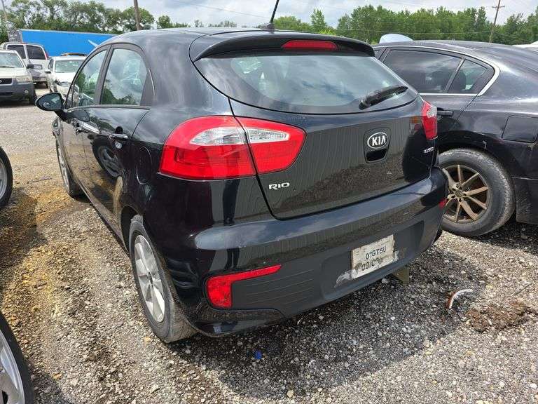 2016  KIA  Rio  KNADN5A38G6668139