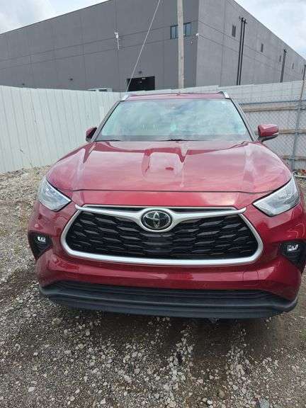 2020 TOYOTA Highlander 5TDHZRBH0LS523004 - Hiatt Auction LLC