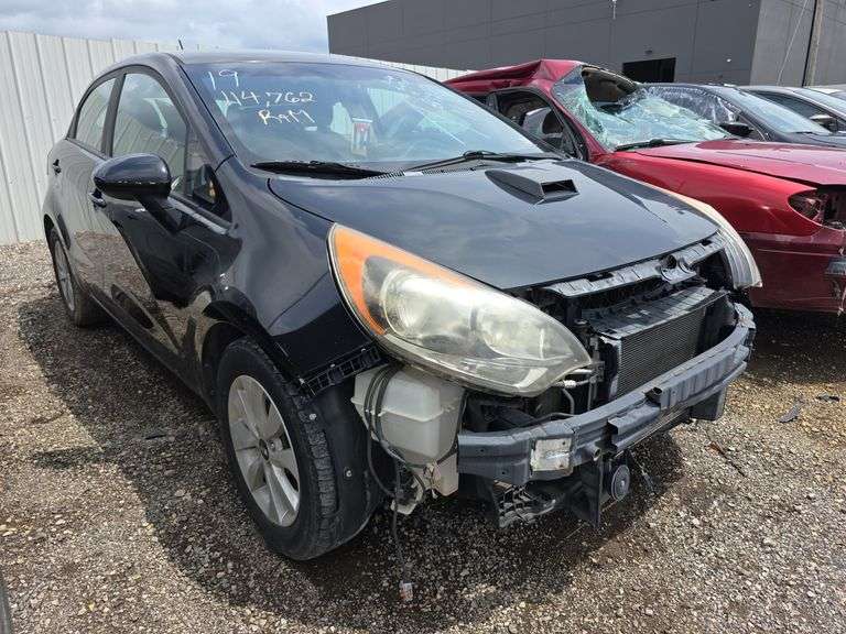 2016  KIA  Rio  KNADN5A38G6668139