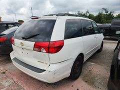 2004  TOYOTA  Sienna  5TDZA23C84S108438