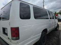 2002  FORD  E-350  1FBSS31L72HB10839