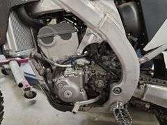 2024  SUZUKI  rm-z250  JS1EC11C9R7100186