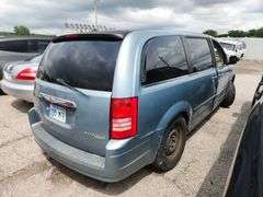 2009  CHRYSLER  Town and Country  2A8HR44E49R530067