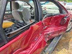 2003  FORD  Taurus  1FAFP53U43G122685