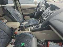 2014  FORD  Focus  1FADP3F25EL452383