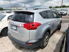 2015  TOYOTA  RAV4  JTMRFREV7FD122872
