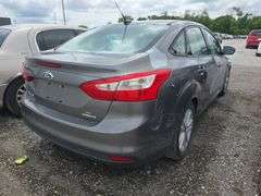 2014  FORD  Focus  1FADP3F25EL452383