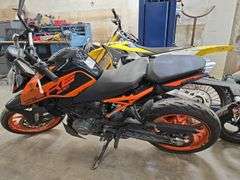 2022  KTM  Duke  MD2JPC40XNC037018