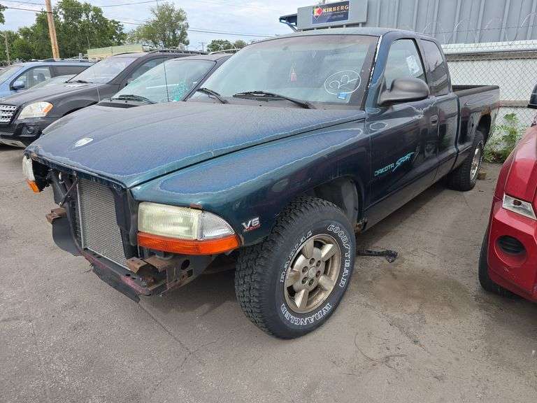 1998  DODGE  Dakota  1B7GL22X4WS737694