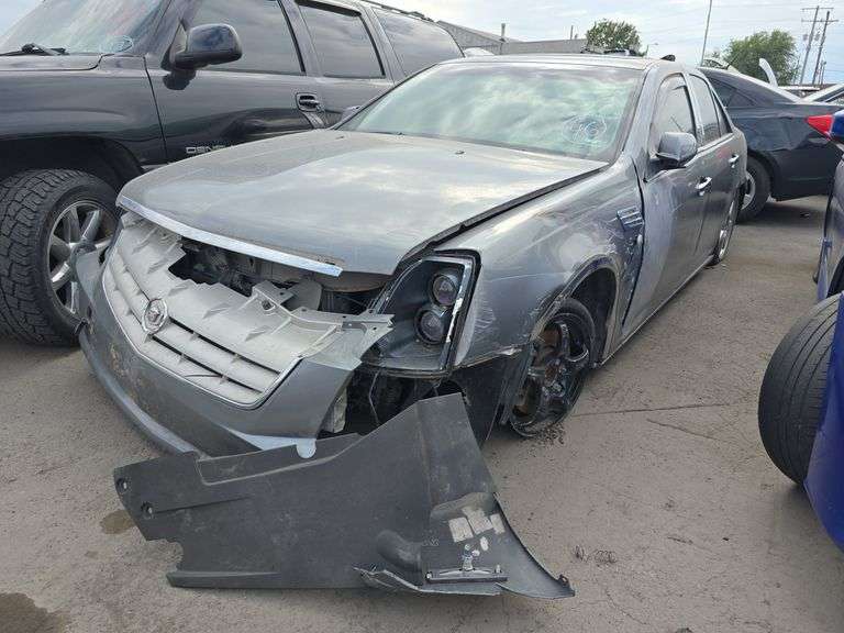 2005  CADILLAC  STS  1G6DC67A050127013