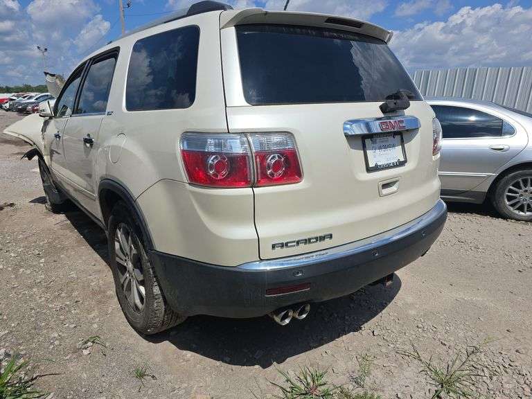 2011  GMC  Acadia  1GKKRSED9BJ102761