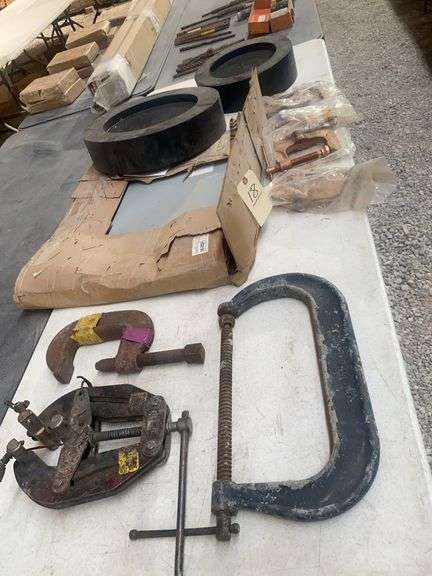 Tbl lot: Clamps, copper clamps, Electric panel covers, etc￼