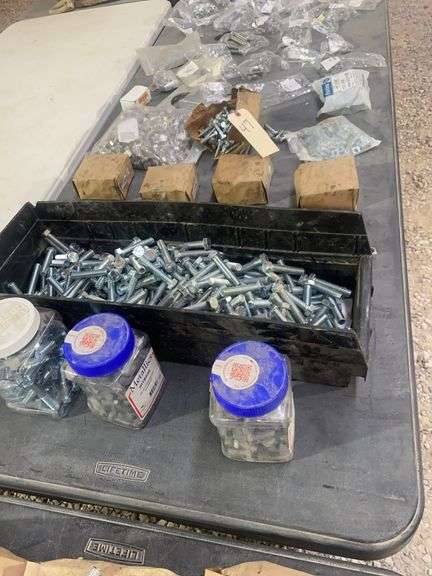 Tbl lot: Nuts, Bolts, Washers