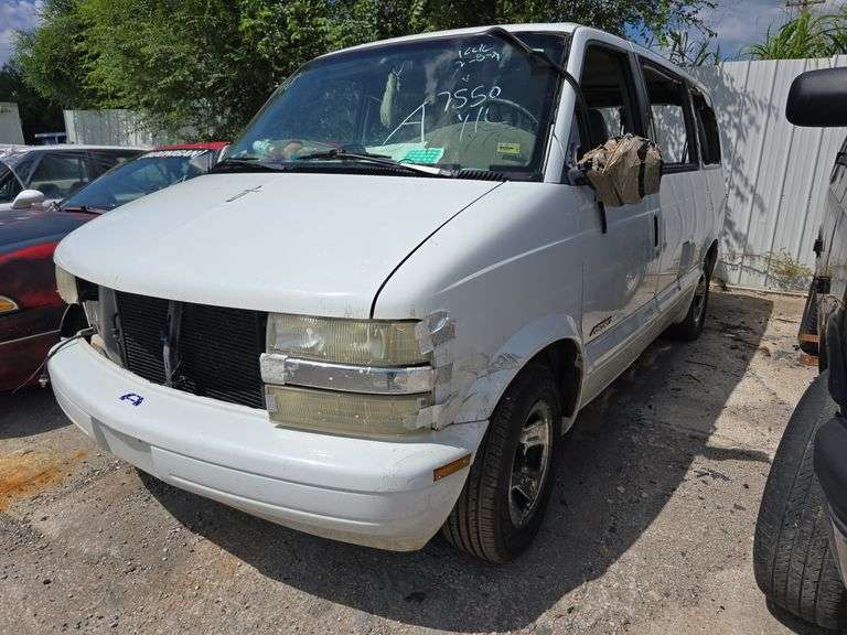 2001  CHEVROLET  Astro Van  1GNDM19W01B147550