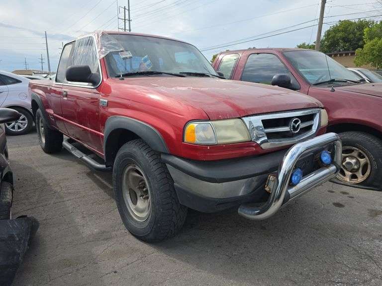 2001  MAZDA  B-Series  4F4ZR17E41TM00462