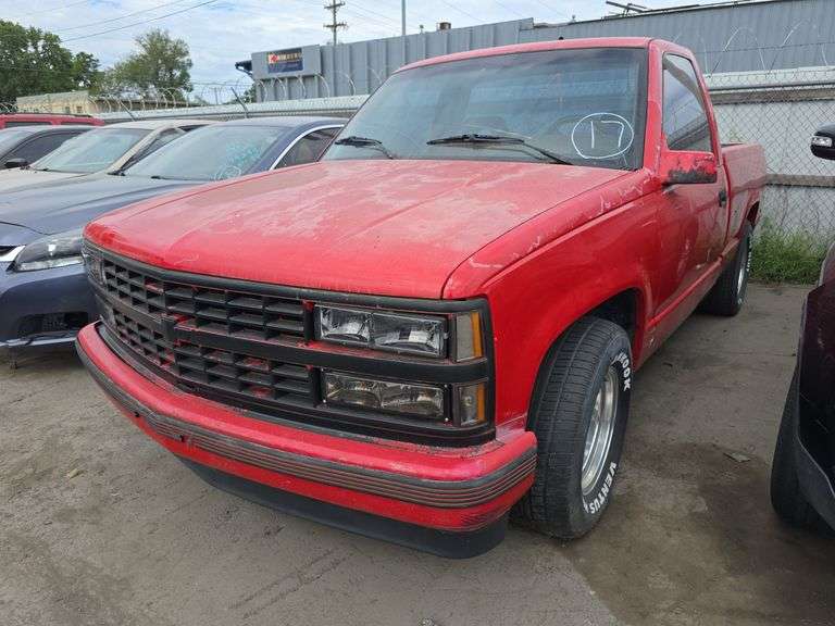 1992  CHEVROLET  GMT-400  1GCDC14K4NZ217841