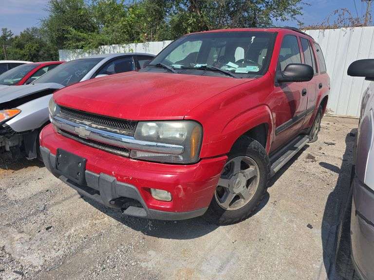 2002  CHEVROLET  Trailblazer  1GNDT13S122447446