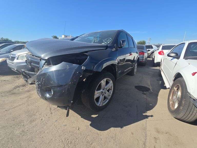 2007  TOYOTA  RAV4  JTMBD32VX75060467