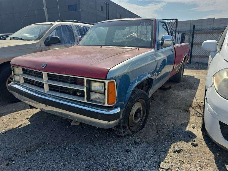 1989  DODGE  Dakota  1B7GL26X6KS067456