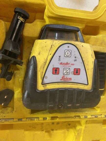 Leica Rugby 100 Laser LEvel  w/Topcon LS-80L Long range Receiver  in case