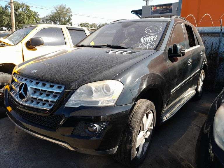 2011  MERCEDES-BENZ  M-Class  4JGBB8GB9BA710810