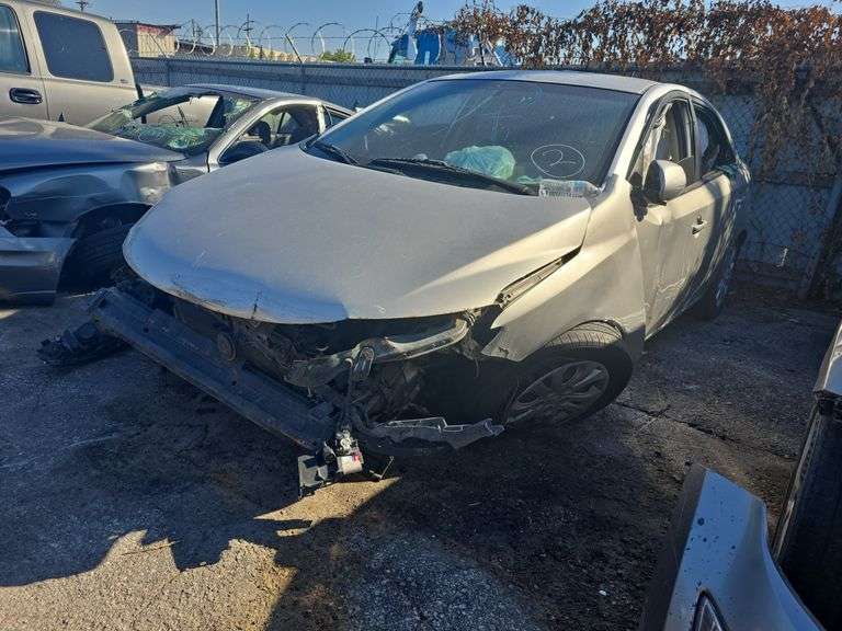 2013  KIA  Forte  KNAFU4A26D5735660