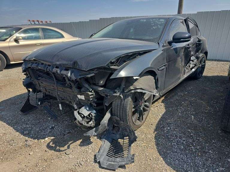 2020  JAGUAR  XE  SAJAJ4FX9LCP59831  Automatic