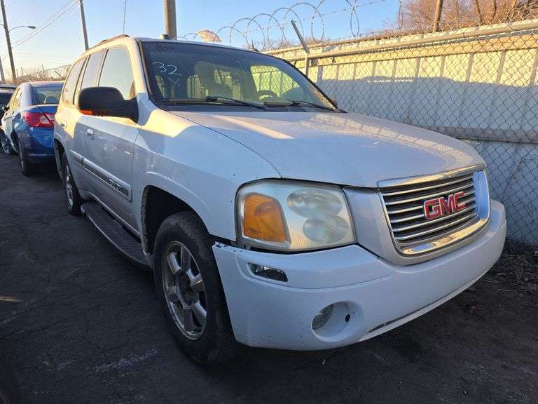 2004 GMC Envoy 1GKDT13S742385552