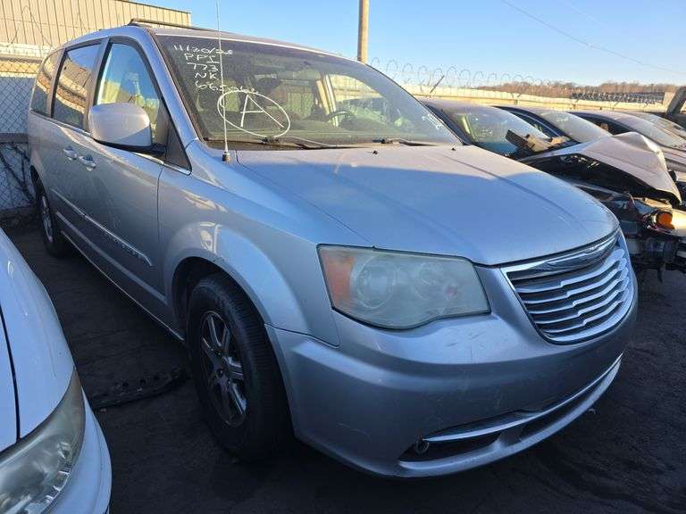 2011 CHRYSLER Town and Country 2A4RR5DG7BR665563