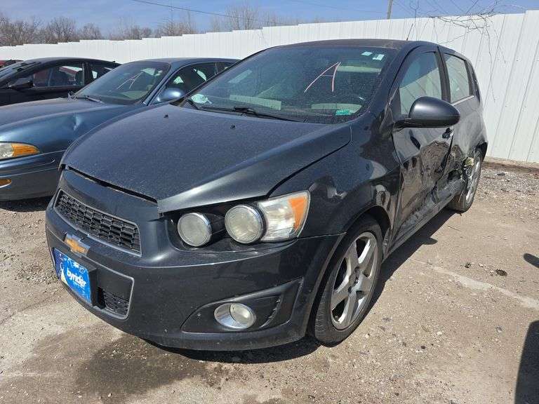 2014  CHEVROLET  Sonic  1G1JE6SBXE4201582  Automatic