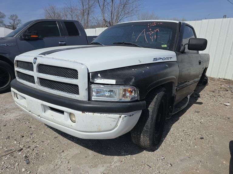 1996  DODGE  Ram  1B7HC16Y7TJ129204