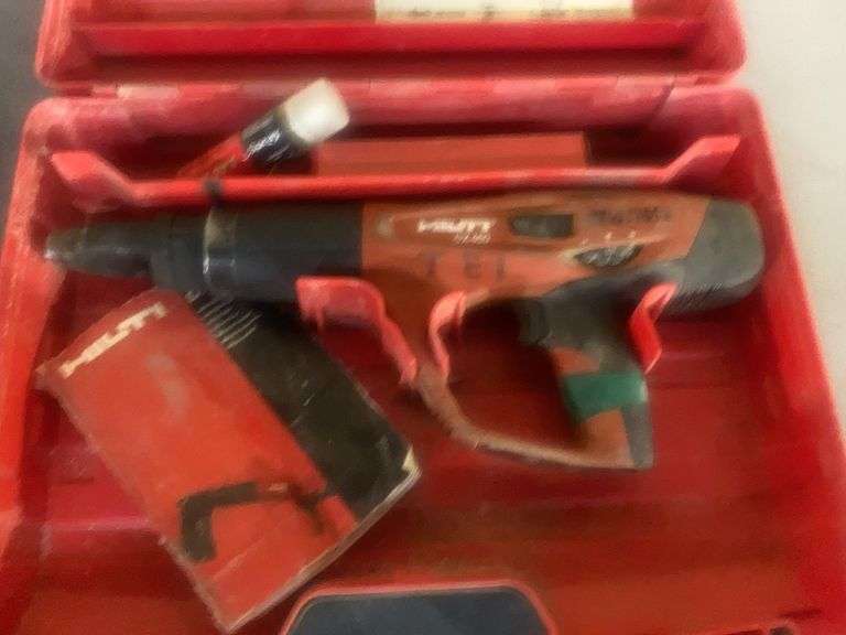 Hilti DX460 in case