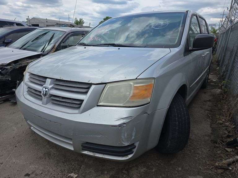 2009  DODGE  Grand Caravan  2D8HN44E49R682466