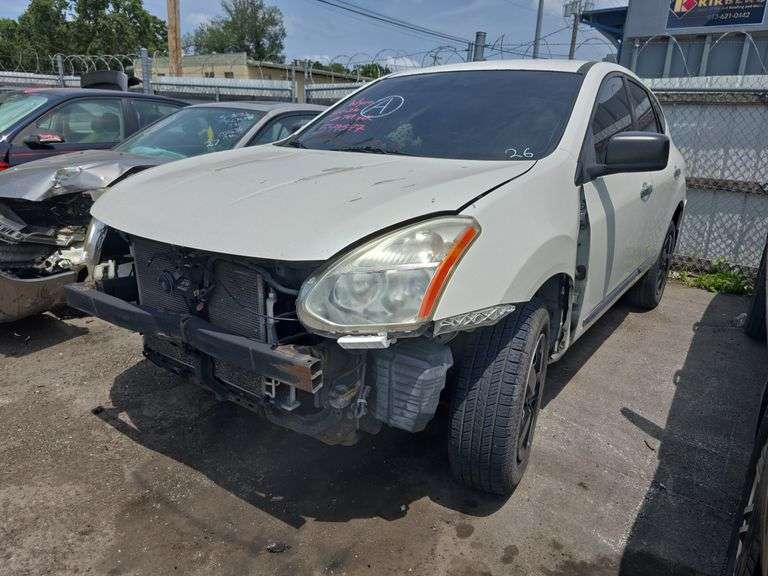 2013  NISSAN  Rogue  JN8AS5MT4DW549577