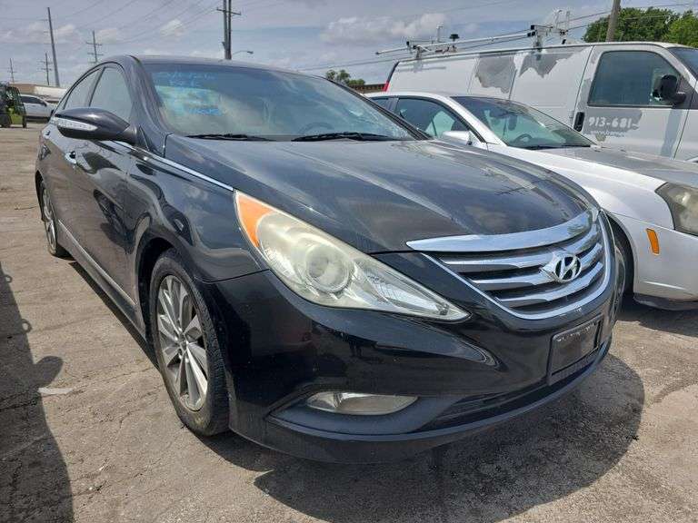 2014  HYUNDAI  Sonata  5NPEC4AC0EH841615