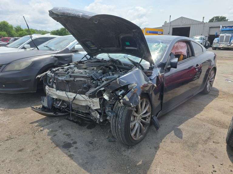 2008  INFINITI  G37  JNKCV64EX8M110581