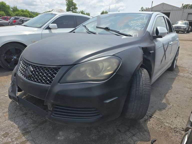 2011  SUZUKI  Kizashi  JS2RF9A39B6110523