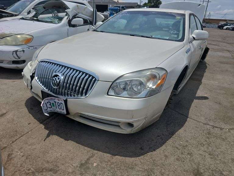 2011  BUICK  Lucerne  1G4HC5EM6BU100789