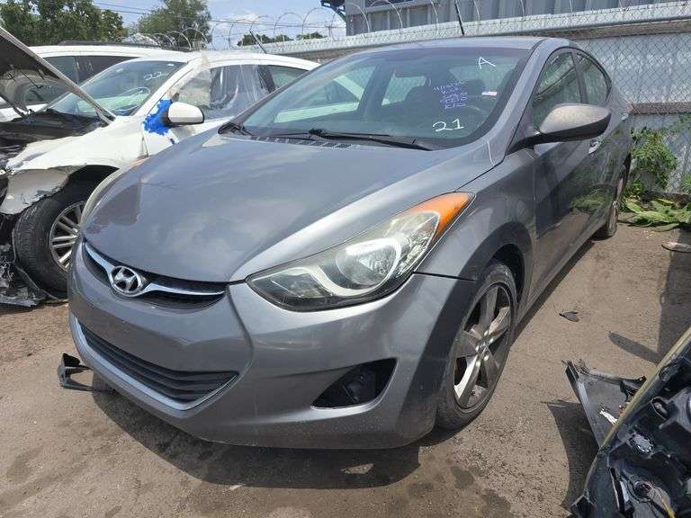 2012  HYUNDAI  Elantra  5NPDH4AE8CH119210