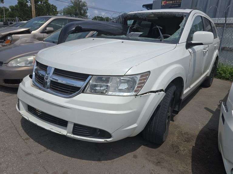 2010  DODGE  Journey  3D4PH5FVXAT141382
