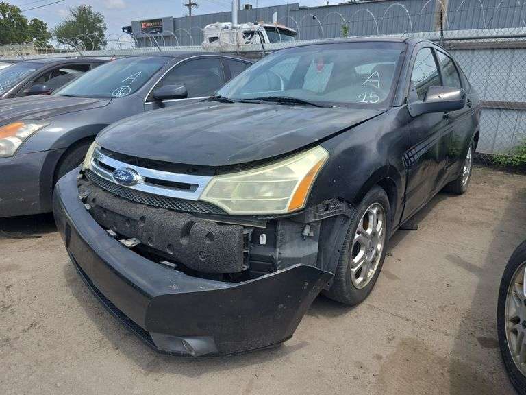 2009  FORD  Focus  1FAHP36N39W156701