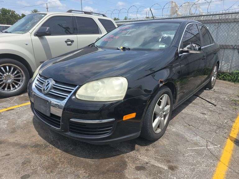 2008  VOLKSWAGEN  Jetta  3VWRM71KX8M116610