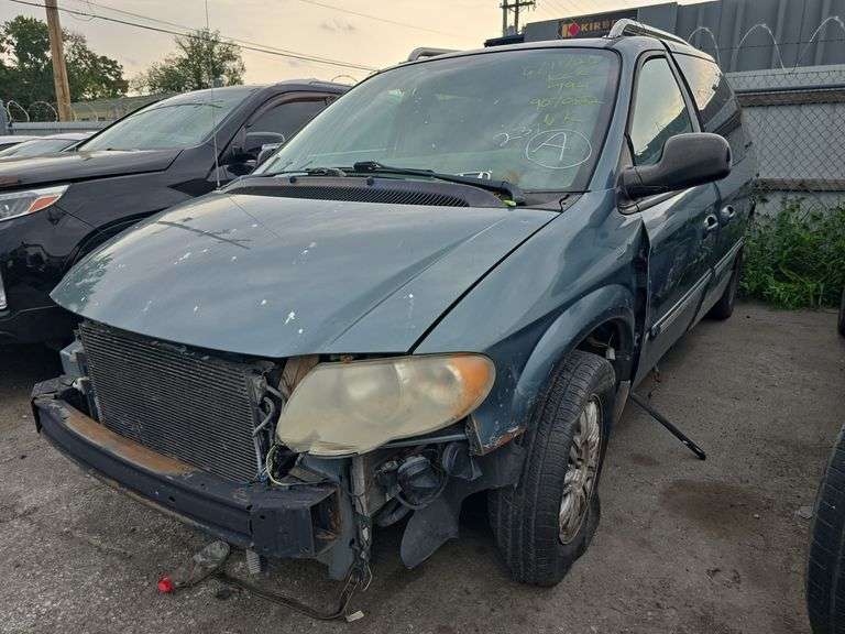 2006  CHRYSLER  Town and Country  2A8GP54L36R907022