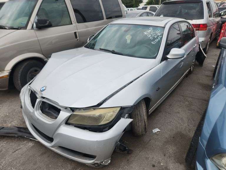 2009  BMW  328i  WBAPH53529A435652