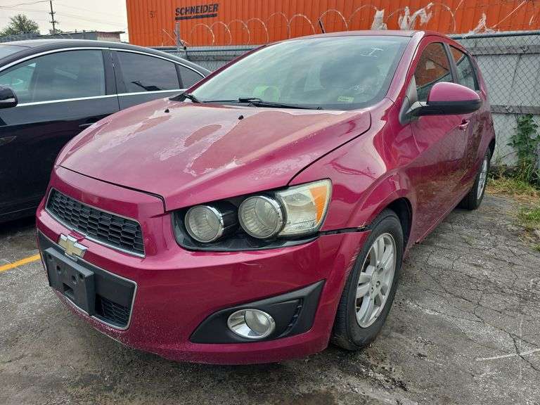 2014  CHEVROLET  Sonic  1G1JC6SH4E4111046  Automatic