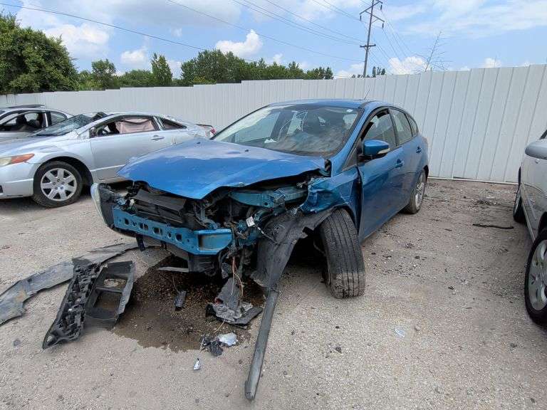 2012  FORD  Focus  1FAHP3K21CL269843
