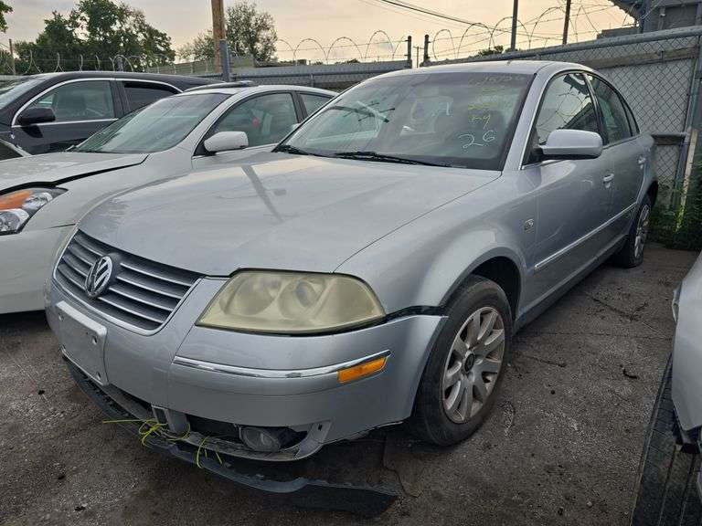 2002  VOLKSWAGEN  Passat  WVWPD63BX2P228990