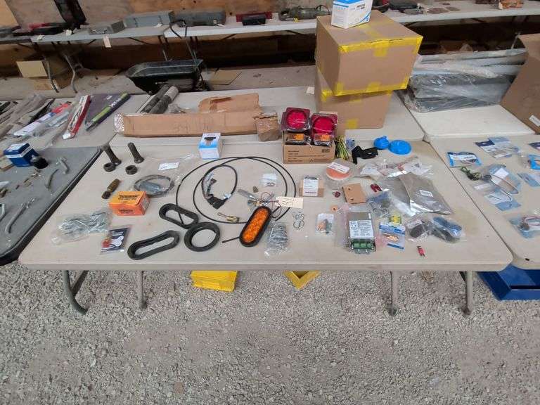 Tbl lot:  Tuthill SA000588 intrinsic Safety barrier, Maxxhaul light kit,  more