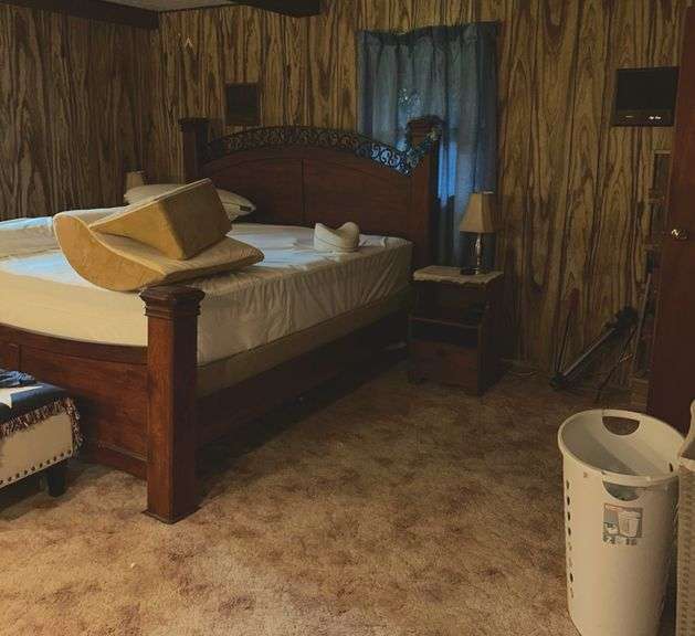 Picking Rights to Primary Bedroom and Bathroom